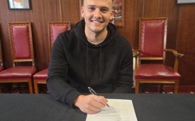 Tom Ritchie Signs